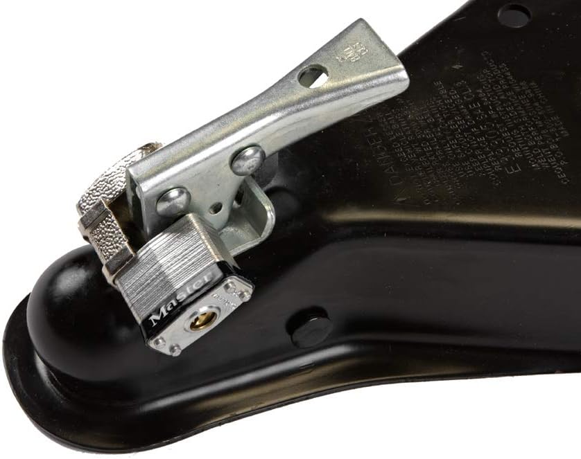 Master Lock - (8) Keyed Alike Trailer & Multi Purpose Padlocks w/ 16 Keys, 37KA-8