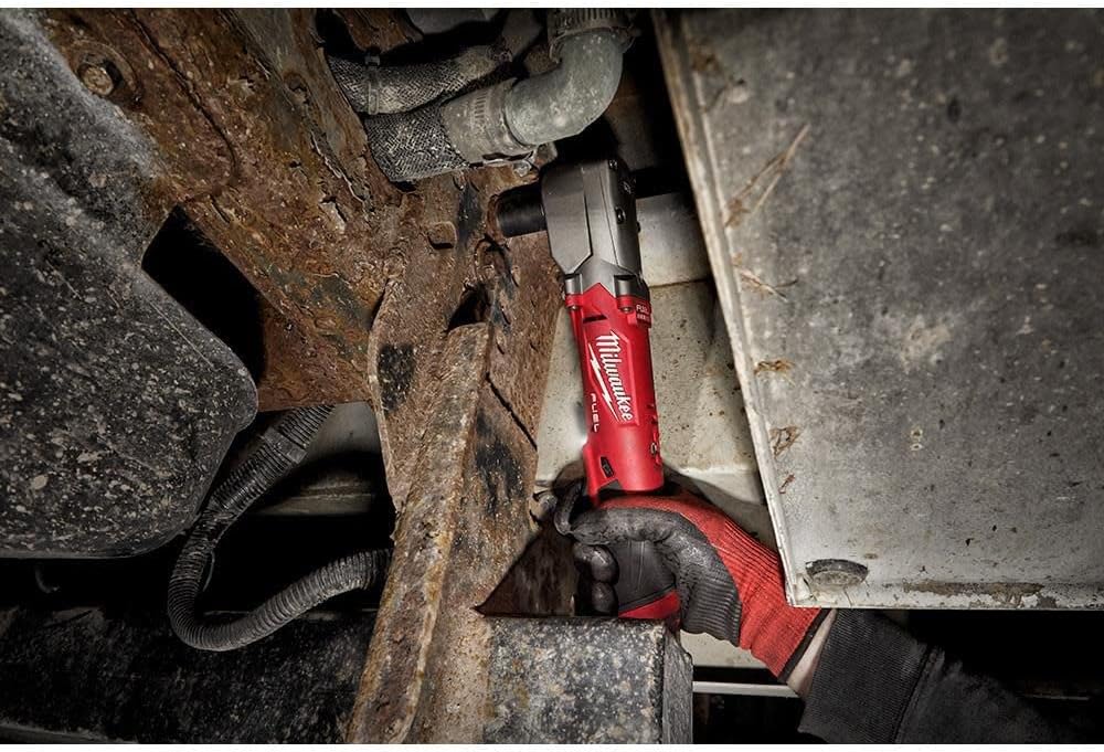 Milwaukee M12 FUEL Stubby 1/2 in. Impact Wrench Kit