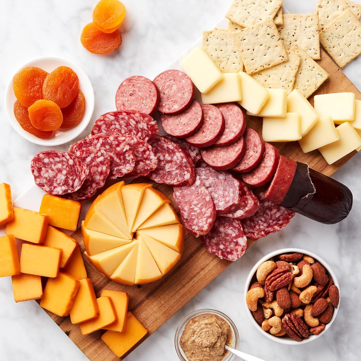 Hickory Farms Premium Signature Beef Meat & Cheese Gift Basket | Charcuterie Food | Salami | Summer Sausage | Father's Day | Mother's Day | Easter | Christmas | Holiday | Housewarming | Gourmet | Sympathy | Care Package