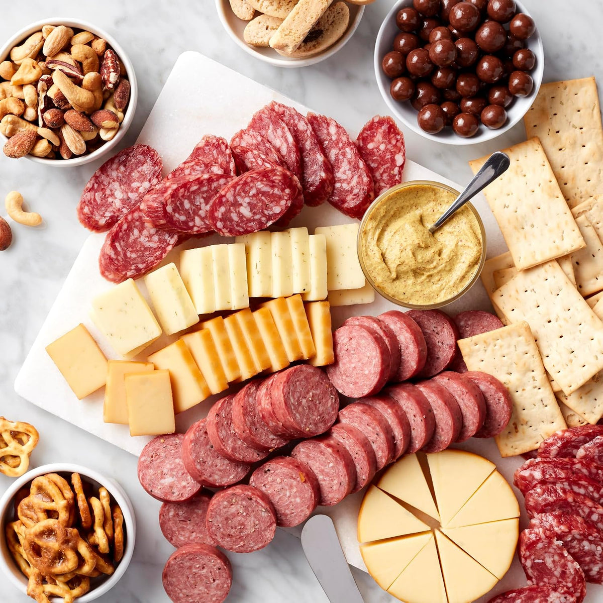 Hickory Farms Deluxe Meat and Cheese Gift Basket | Charcuterie Board Food | Summer Sausage | Salami | Father's Day | Mother's Day | Easter | Christmas | Holiday | Housewarming |Care Package
