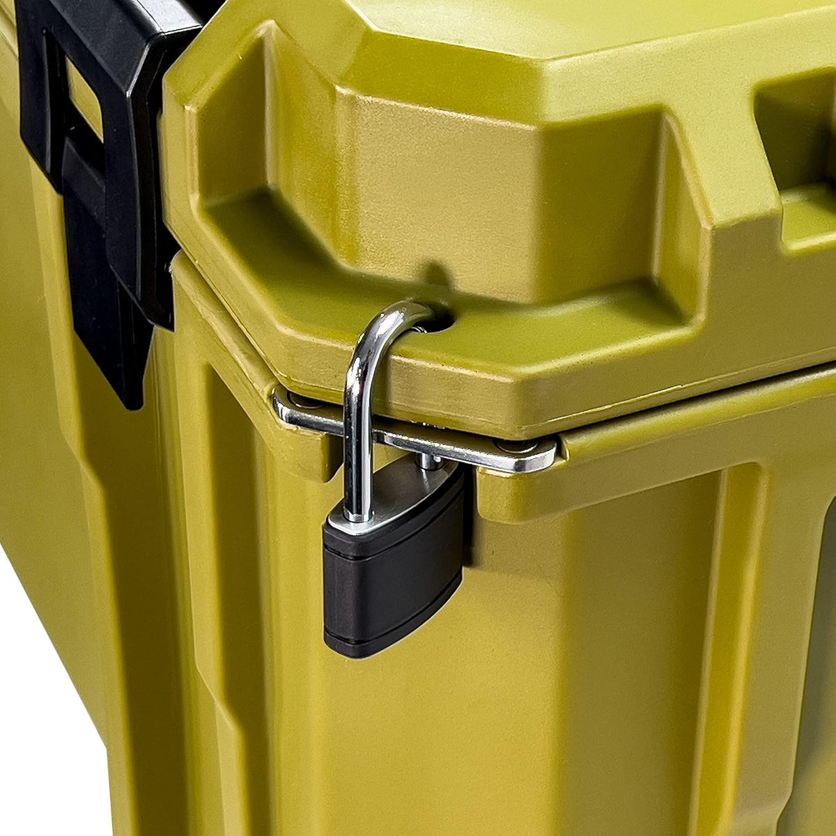 SR-90 Large Crossover Overland Cargo Case, Equipment Hard Case, Roto Molded, Stackable with Pad-Lock Hasp, Strap Mountable, TSA Standard, IPX4 Rated, 90 Liters (Green)