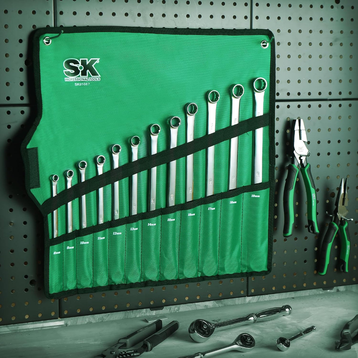 SK Extra Long Ratcheting Wrench Set, Double Box End Wrench Set, 12-Piece, Metric, 8 mm to 19 mm, 72-Tooth, Premium CR-V Construction, with Rolling Pouch
